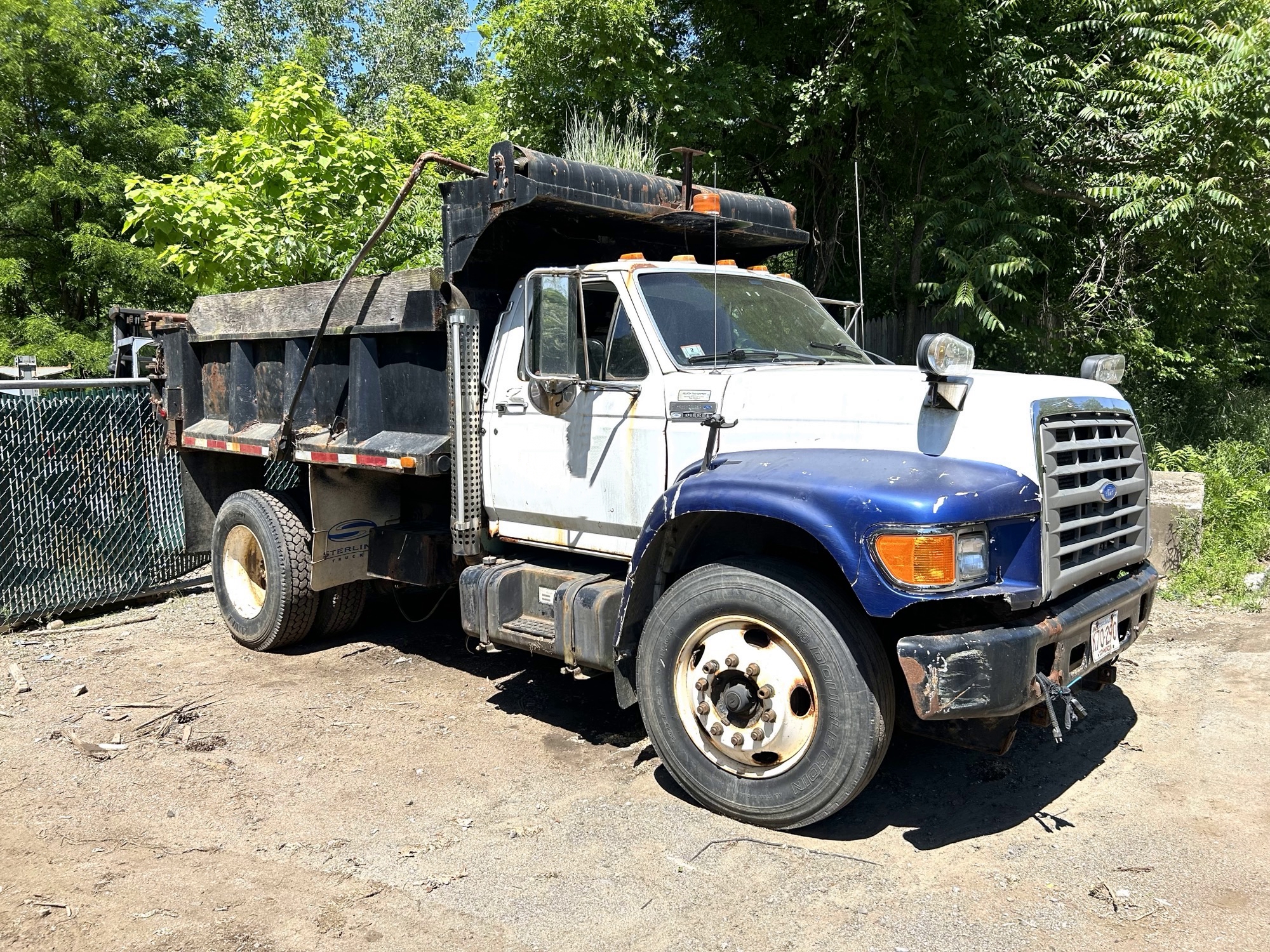 1995 FORD F750 DUMP