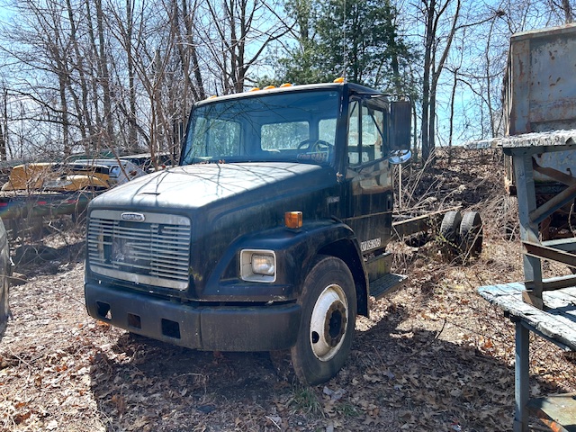 2000 FREIGHTLINER FL60