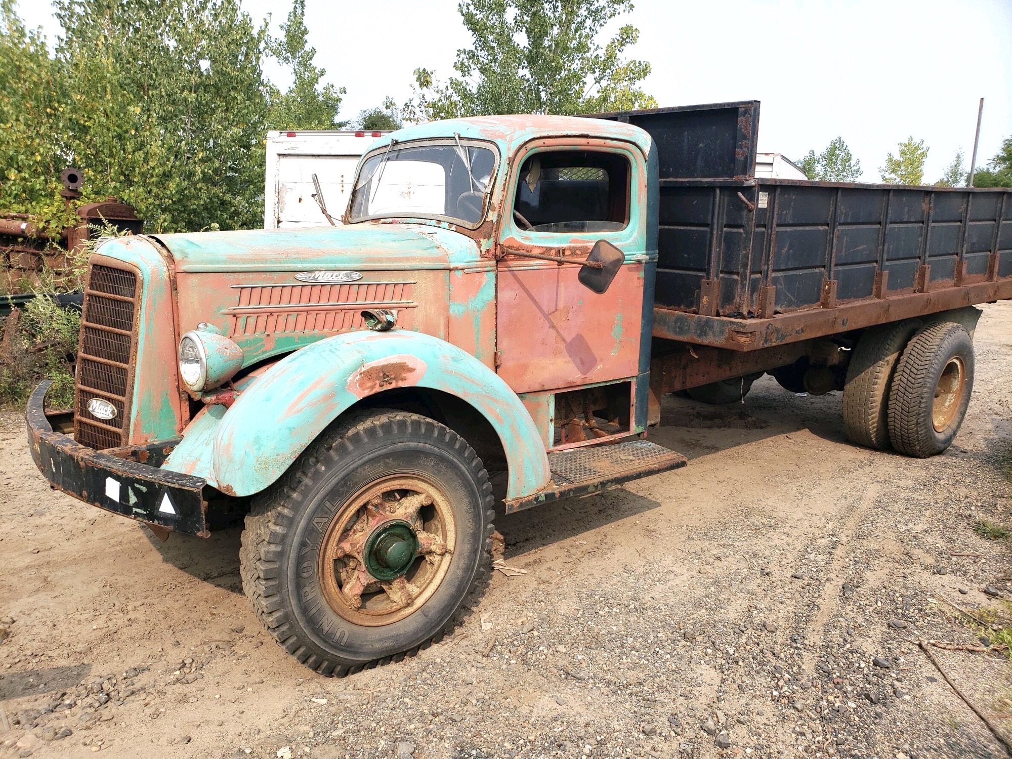 1939 MACK EQ MODEL